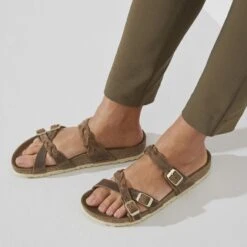 Birkenstock Franca Braid Oiled Leather -Sandal Stride Sales 1024052 f closeup f