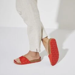 Birkenstock Madrid Big Buckle Natural Leather Patent -Sandal Stride Sales 1024272 f closeup f